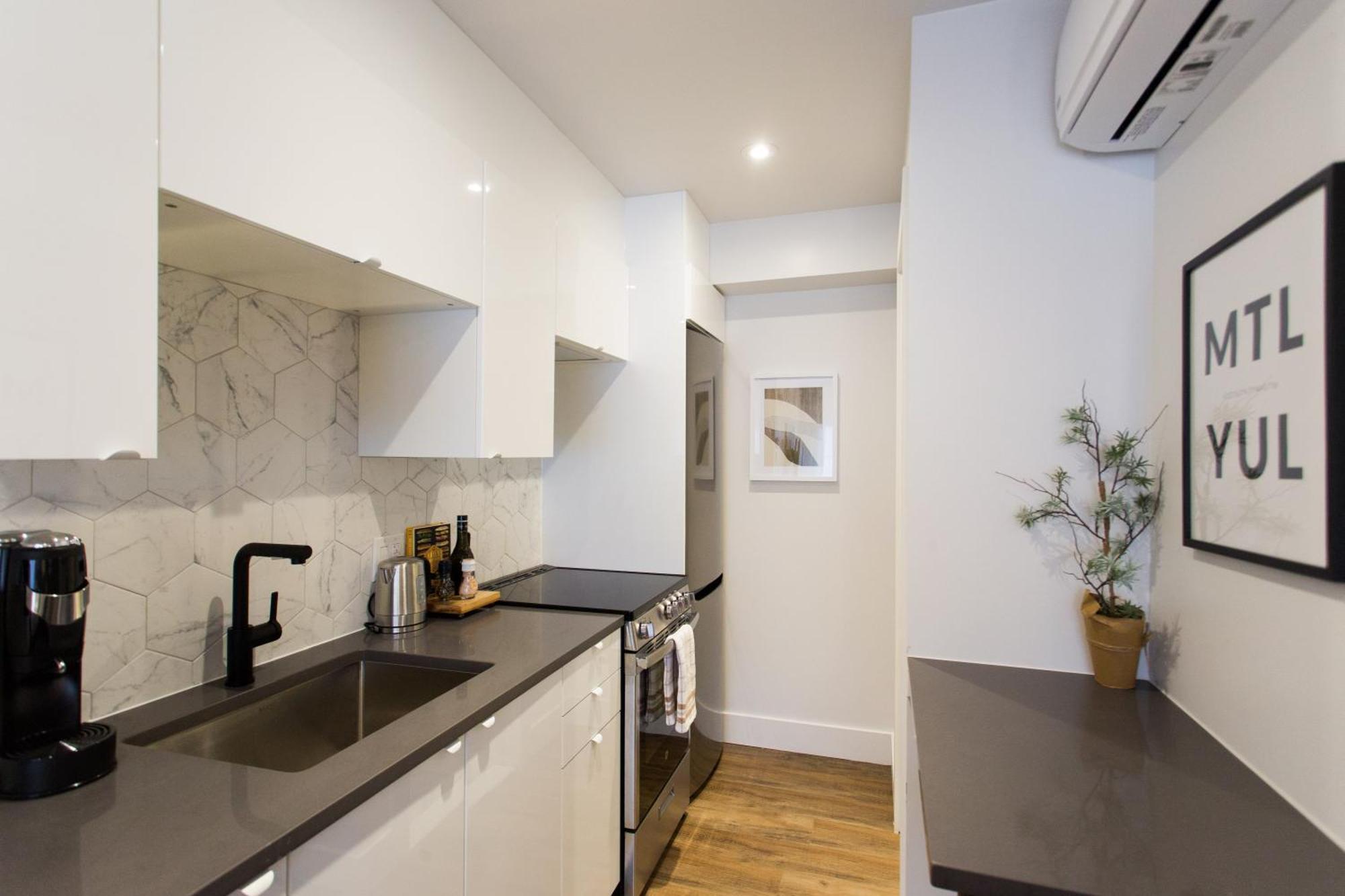 Scandinavian Studio With Full Kitchen And Bath By Den Stays Montreal Cameră foto