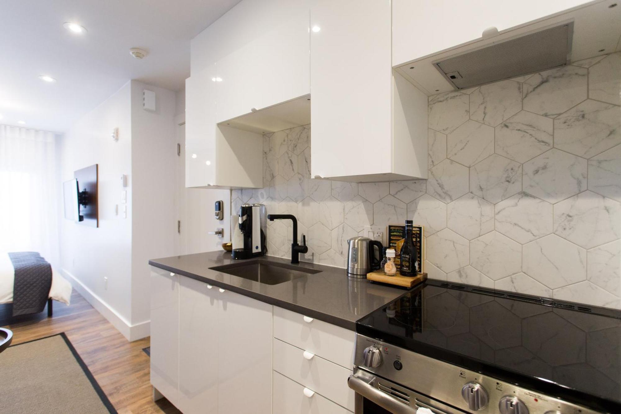 Scandinavian Studio With Full Kitchen And Bath By Den Stays Montreal Cameră foto